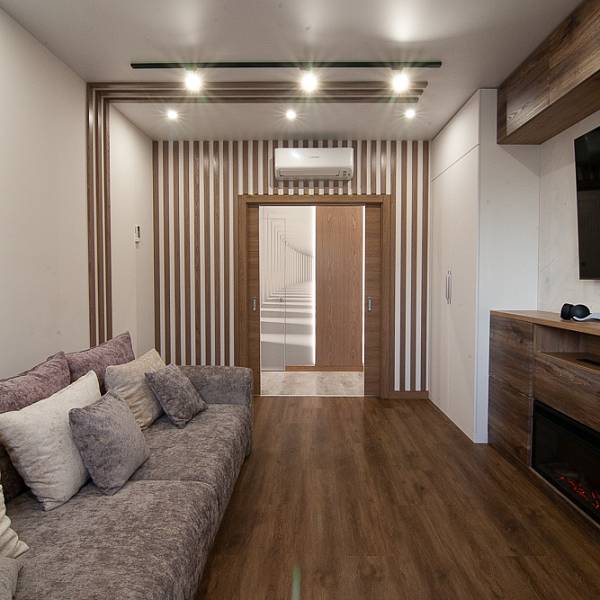 Интерьер квартиры в современном стиле минимализм с элементами эко-дизайна - фото 13